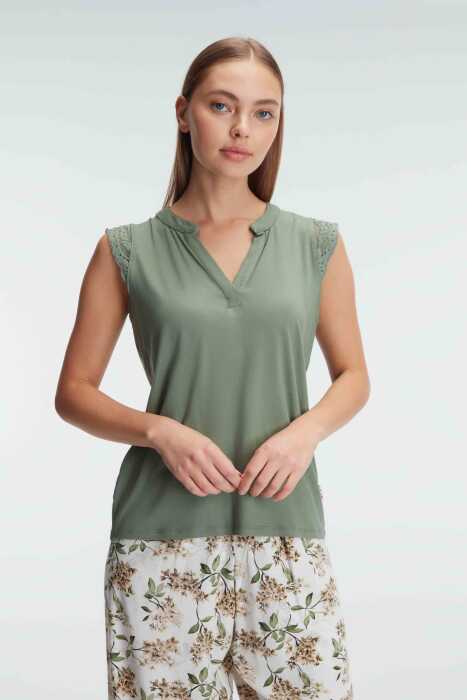 Anıl 9939 Kısa Kol V Yaka Kadın Viskon Çiçek Desenli Yazlık Örme Dantel Detaylı Pijama Takımı - 7