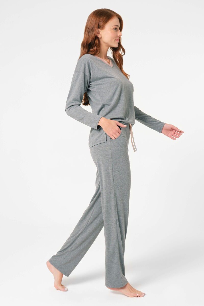 Anıl 9855 Uzun Kol V Yaka Viskon düz Kışlık Örme Normal Bel Dantel Detaylı Pijama Takımı - 8