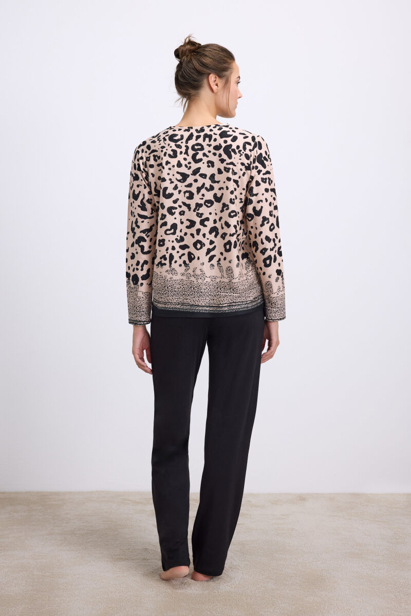 Anıl Kadın Uzun Kollu Dantelli Yaka Leopar Desenli T-Shirt ve Pantolon Pijama Takımı (11540) - 2