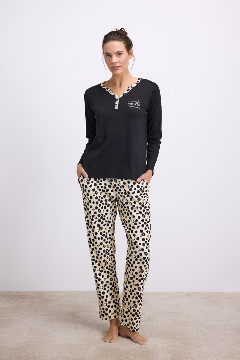 Anıl Kadın Uzun Kollu T-Shirt ve Pantolon Pijama Takımı – %100 Pamuk, Leopar Desen Detaylı 11549 - 1